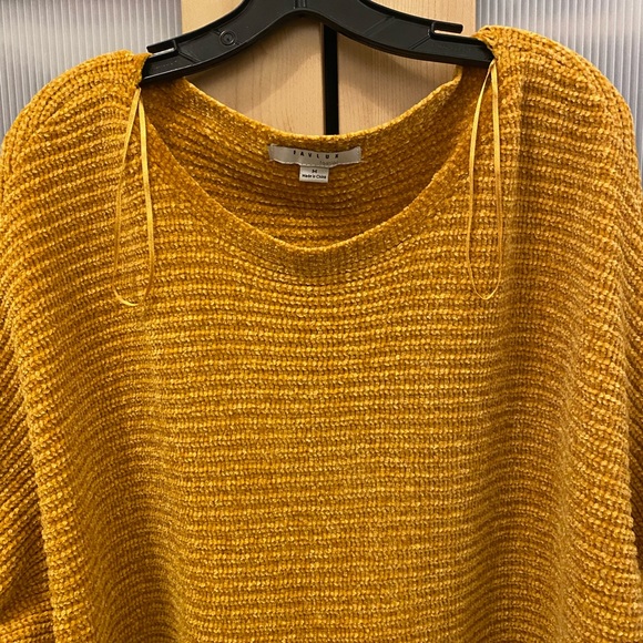 Favlux mustard oversized poncho top Size Medium - Picture 3 of 11
